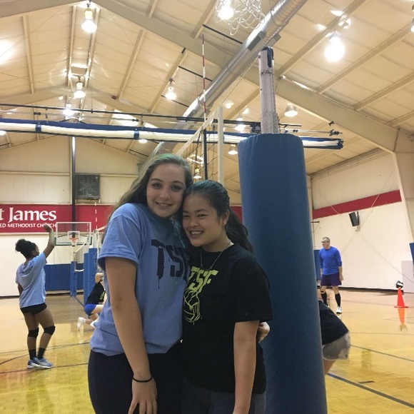 Meet your Posher, Ainslee - Picture 1 of 1